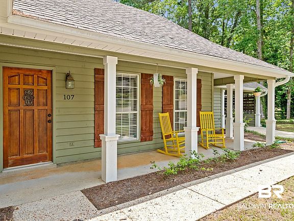 2nd image of 107 Nicole Pl