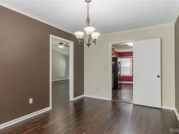 5th image of 1002 55th Ave E