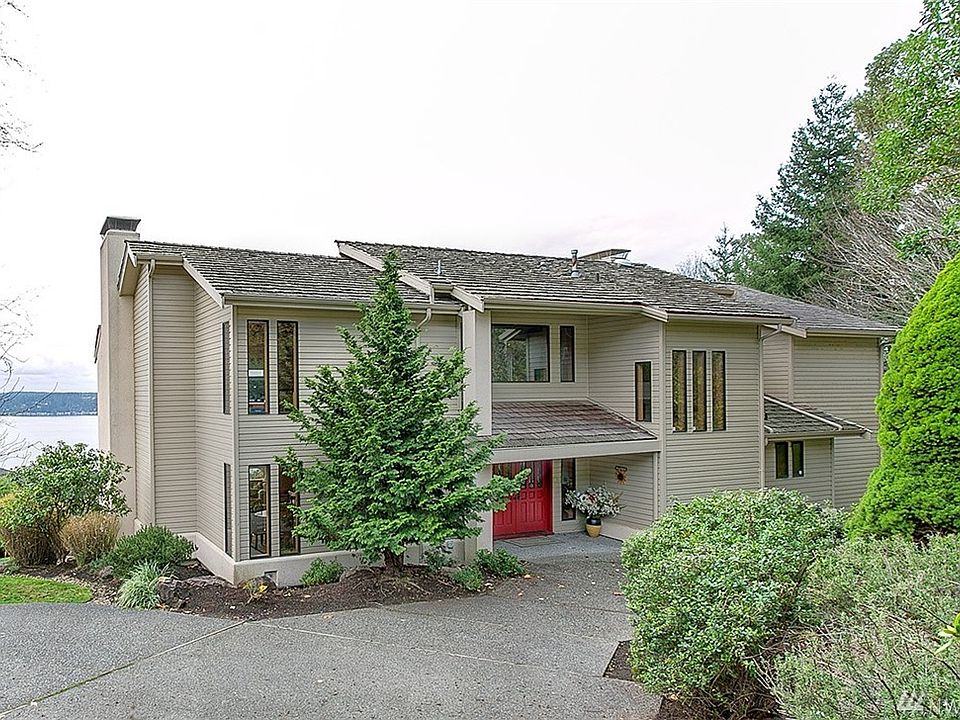 1st image of 1625 207th Ave NE
