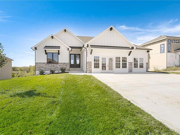 2nd image of 12505 N Arbor Way