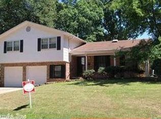 5 Connell Dr, Little Rock, AR 72205