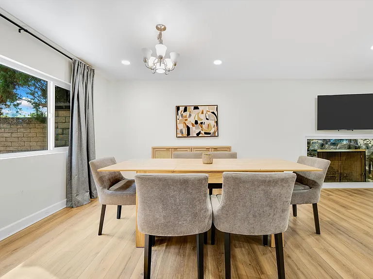 5400 Nagle Ave — Photo 17