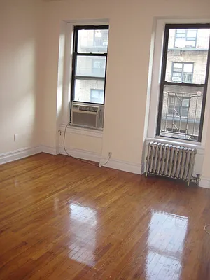 Rented by Magnone Real Estate | media 21