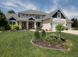 2366 Wildwood Dr, Shakopee, MN 55379