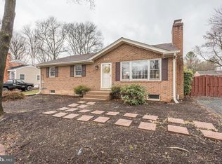 110 S Saint Paul St, Hamilton, VA