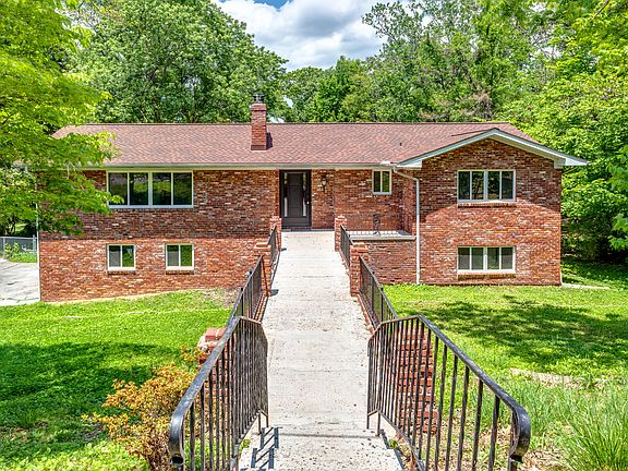 2nd image of 6536 Kanuga Dr