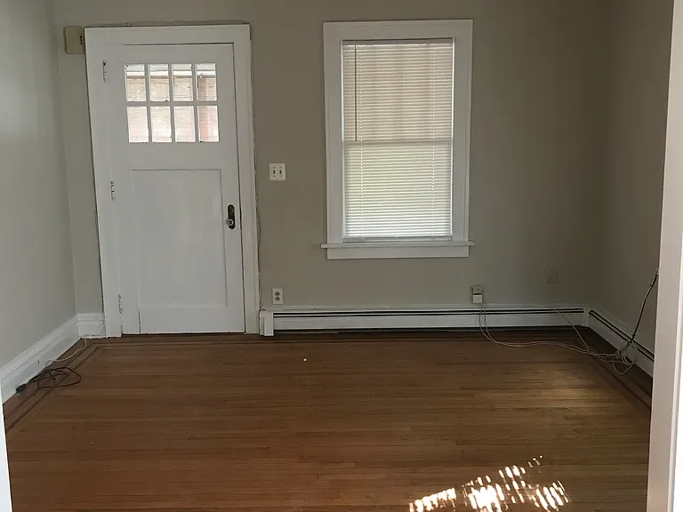 17 Liberty St #1 — Photo 5