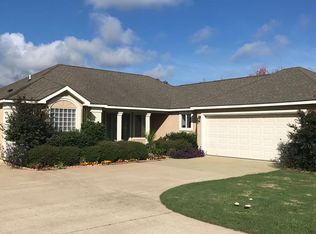 128 Canterbury Dr, Eufaula, AL 36027