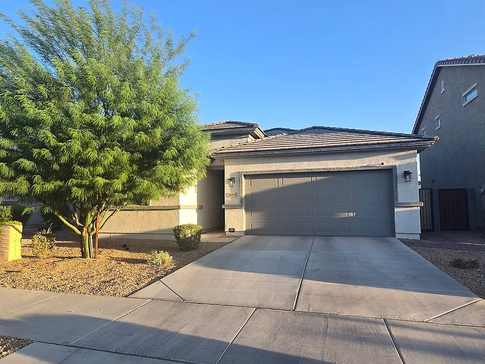 18387 W Jessie Ln
