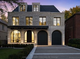 117 Yonge Blvd, Toronto, ON M5M 3H2