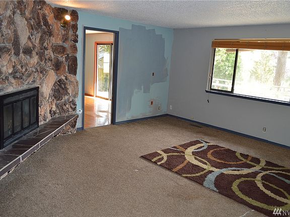 5th image of 1642 Mill Dr SE