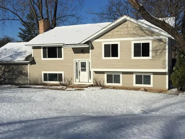 1767 Hickory Hl, Eagan, MN 55122