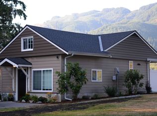 382 Shallow Shore Rd, Bellingham, WA 98229