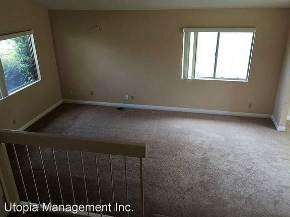 5th image of 7965 Hillandale Dr