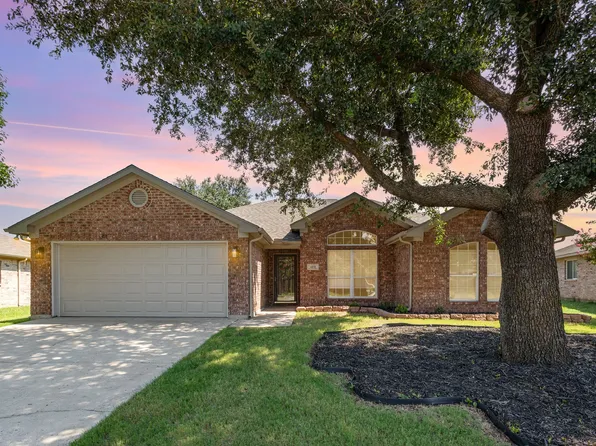 4810 Bluebird Ln, Mansfield, TX 76063