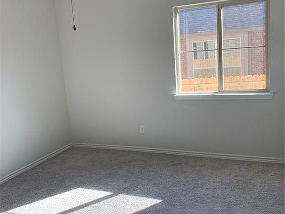 3rd image of 2709 Lakewell Ln