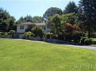 1174 Hunterbrook Rd, Yorktown Heights, NY 10598
