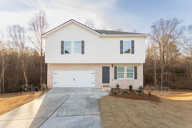 1st image of 429 Camella Cir