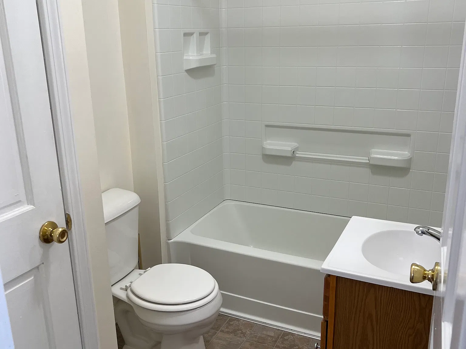 2 bed, $1,150 — Photo 2