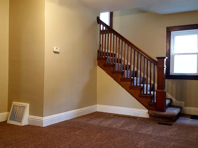 1629 Poplar St — Photo 17