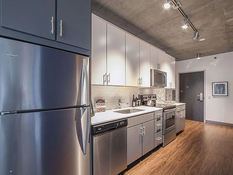Linea Apartments — Photo 5