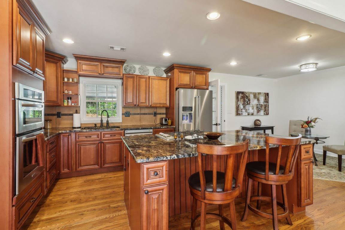 Meadowbrook Ln-1904-019.jpg