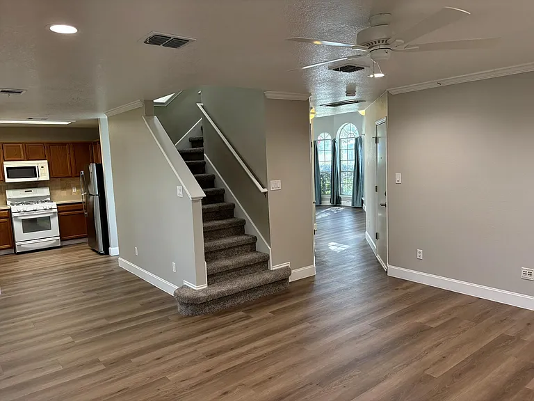 14707 Single Trce — Photo 11