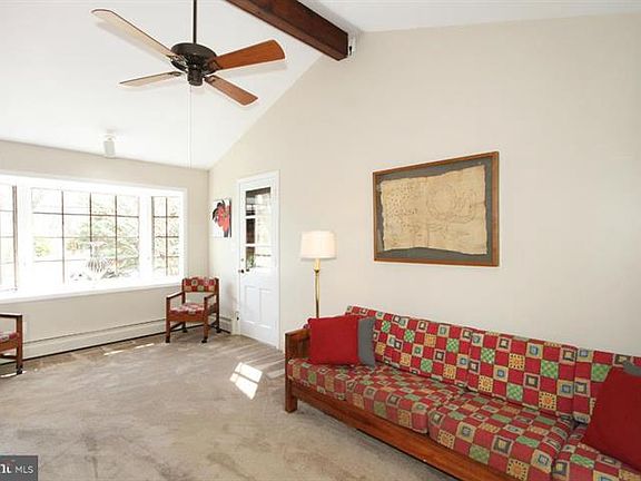 5th image of 9930 Pinehurst Ave
