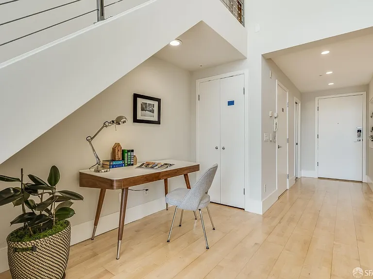 920 Harrison St #7 — Photo 5