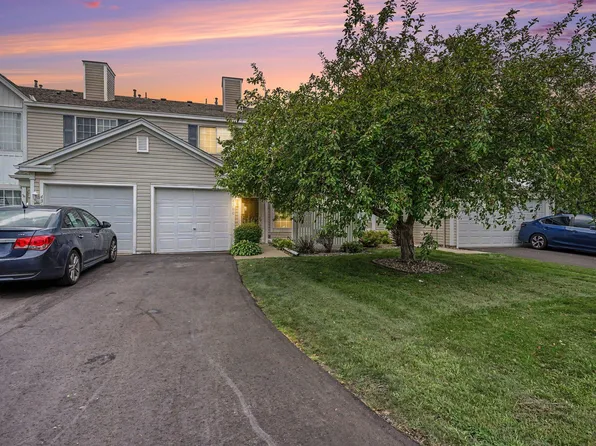 4300 Meghan Ln #302, Saint Paul, MN 55122