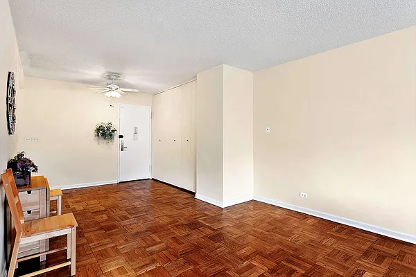 Rented by Compass | media 17