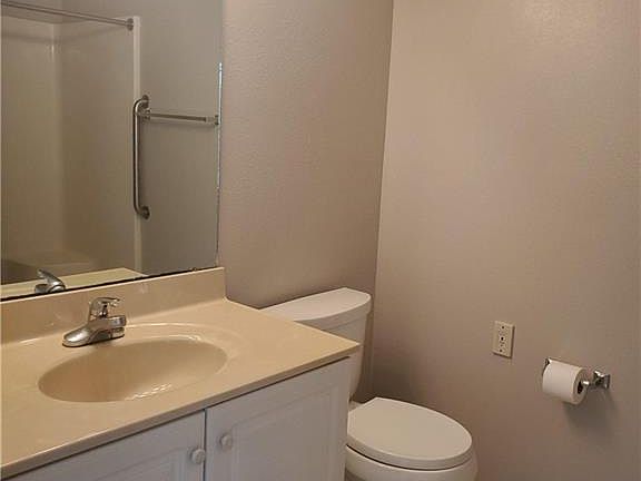 5th image of 3202 Freedom Ct APT C