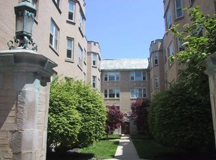 821 Forest Ave APT 3W, Evanston, IL 60202