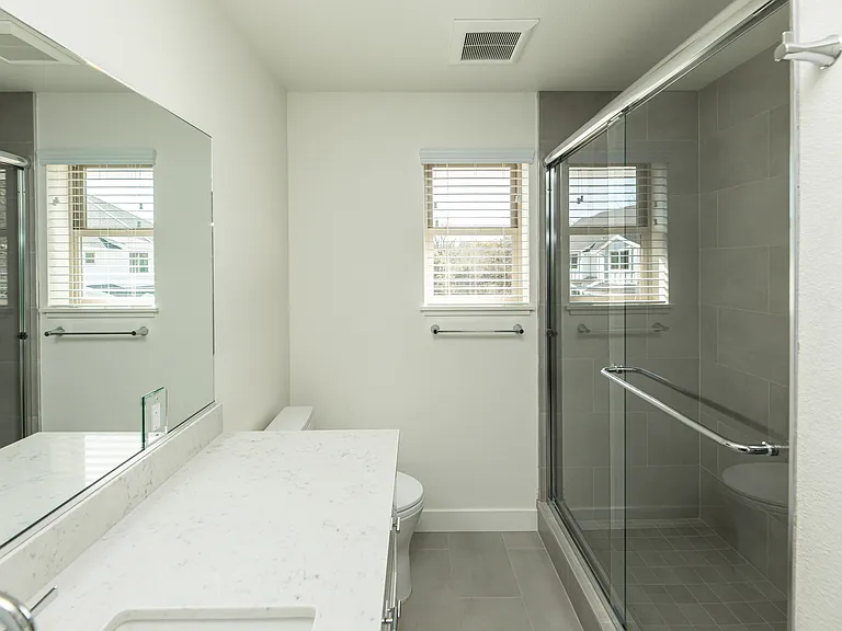 6737 Sebastopol Ave — Photo 6