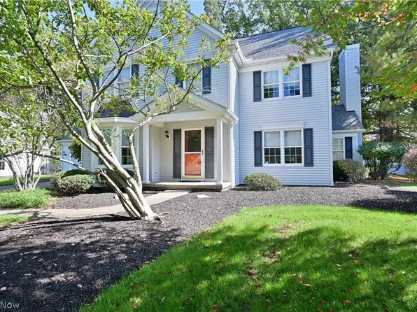 371 Avon Point Ave, Avon Lake, OH 44012