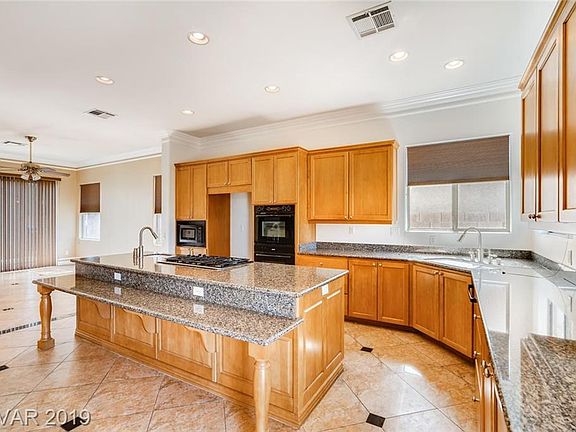 4th image of 947 Via Canale Dr