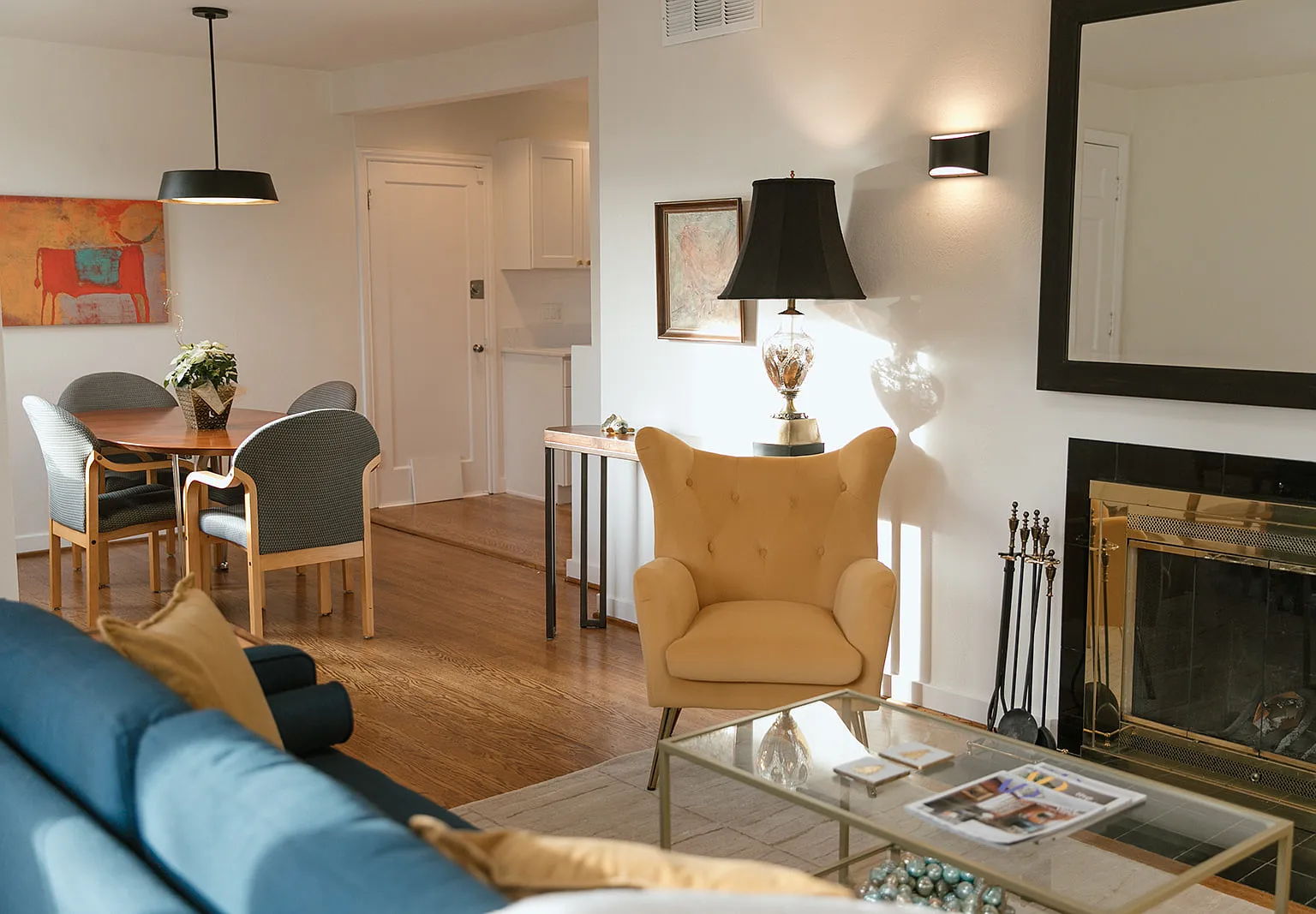 2 bed, 1000 sqft, $3,800 — Photo 3