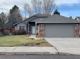 2963 NE Pacific Crest Dr, Bend, OR 97701