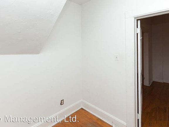 3rd image of 1822 N Cleveland Ave APT 1F