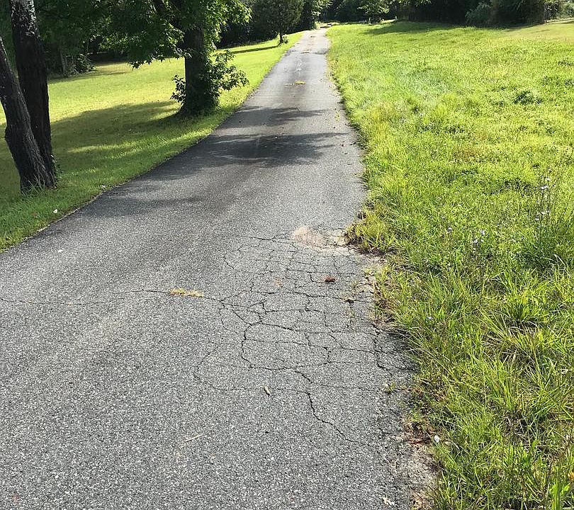 2nd image of 1519 Clayton Rd