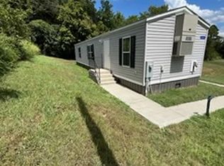 2691 Cherry Ln, Palmyra, TN 37142