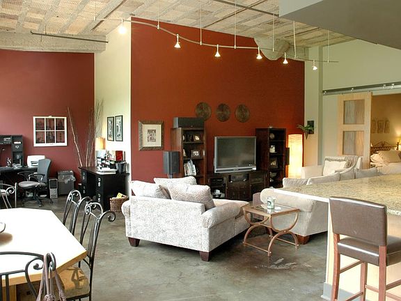 3rd image of 707 Prudden St Unit 220