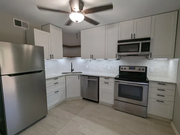 114 Scofield Ave, Johnson City, TX