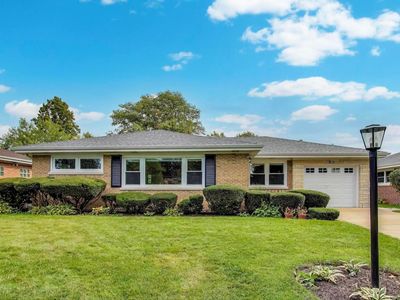 811 S Na Wa Ta Ave, Mount Prospect, IL, 60056