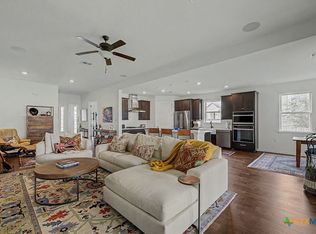 247 Carolina Jasmine Dr, San Marcos, TX 78666