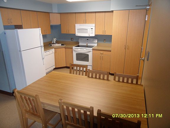 4th image of 130 University Dr