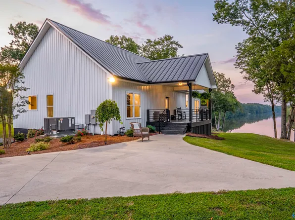 1218 Fitts Ferry Rd, Gadsden, AL 35901