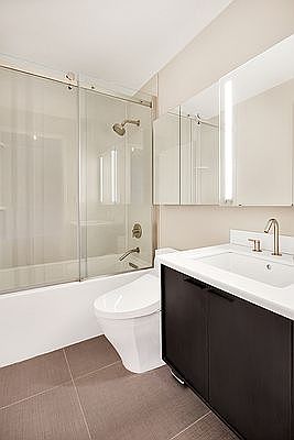 5th image of 445 5th Ave #19G