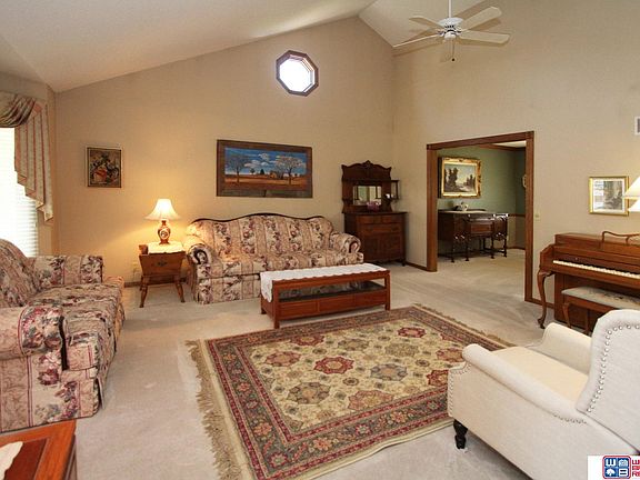 4th image of 4621 Fir Hollow Ln