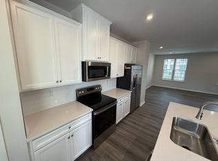 2159 Primm Farm Dr, Charlotte, NC 28216